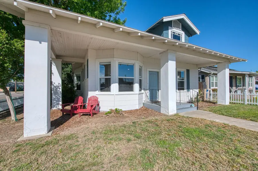 1601 19th Avenue, Kingsburg, CA 93631 - #2