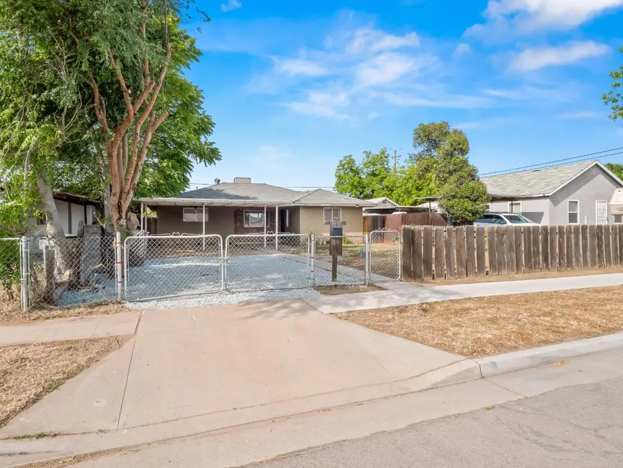 4743 E Lane Avenue, Fresno, CA 93702 - #3