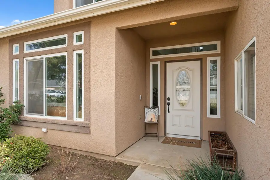 2613 Applegate Avenue, Clovis, CA 93611 - #2