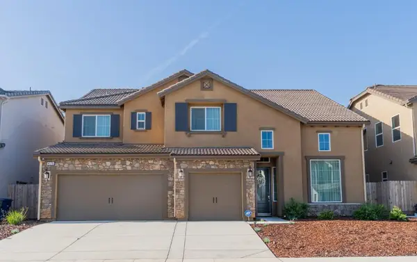 4176 Twain Avenue, Clovis, CA 93619