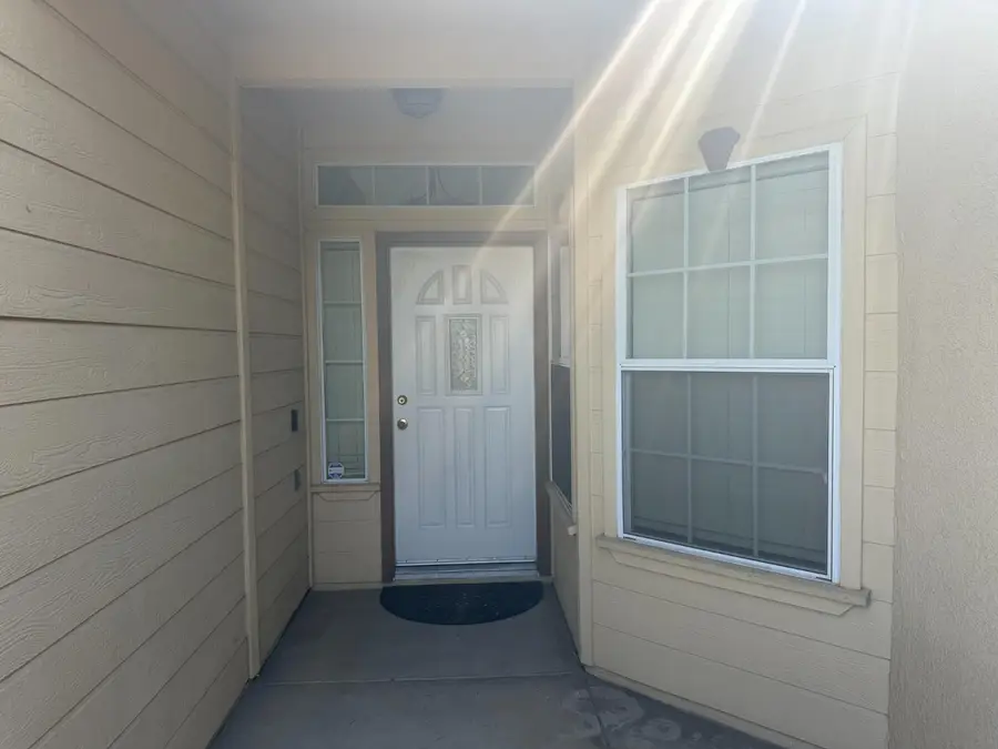 2523 E Cole Avenue, Fresno, CA 93720 - #3