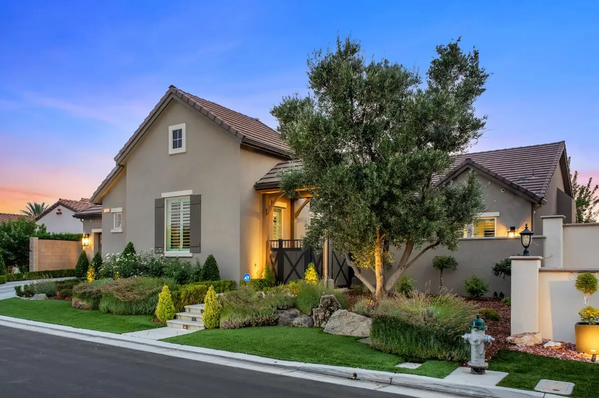 11865 N Ridgeway Drive, Fresno, CA 93730 - #1