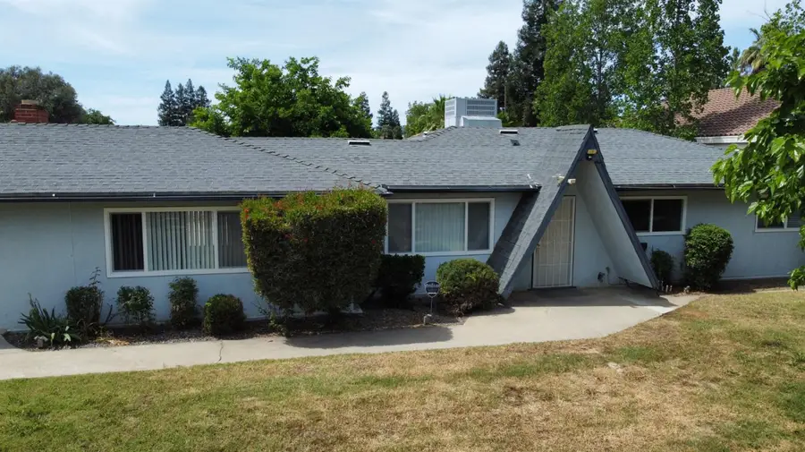 7421 N Maple Avenue, Fresno, CA 93720 - #2