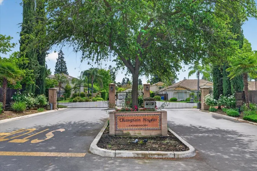 1003 E Freedom Avenue, Fresno, CA 93720 - #3