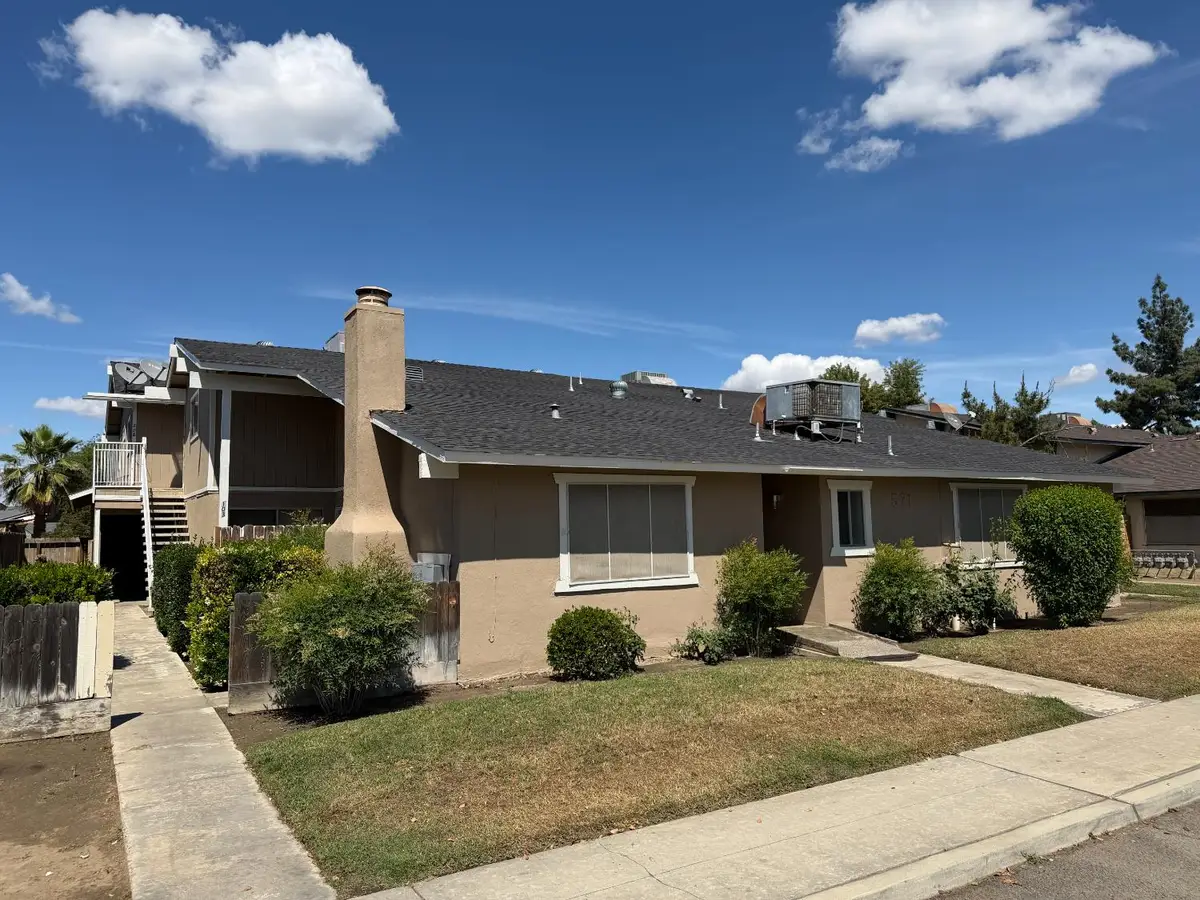 571 W Ashlan Avenue, Clovis, CA 93612 - #1
