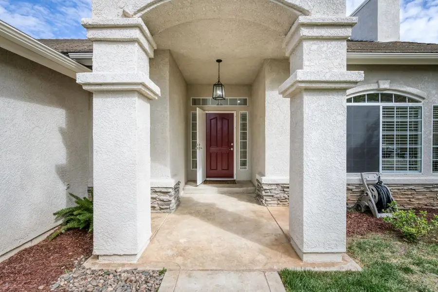 10374 N Sierra Vista Avenue, Fresno, CA 93730 - #2