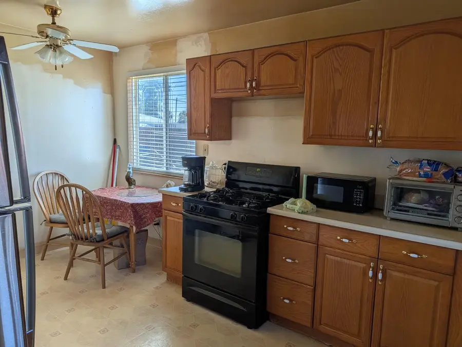 4591 N Angus Street, Fresno, CA 93726 - #2