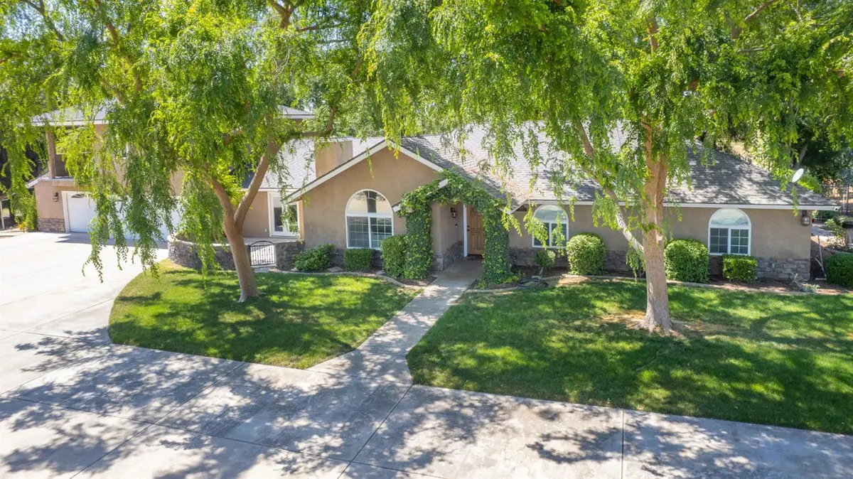 6345 N Bethel Avenue, Clovis, CA 93619 - #1