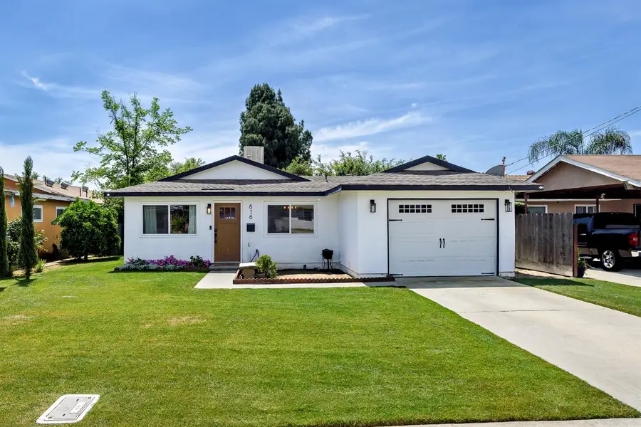 816 Roosevelt Street, Kingsburg, CA 93631 - #2