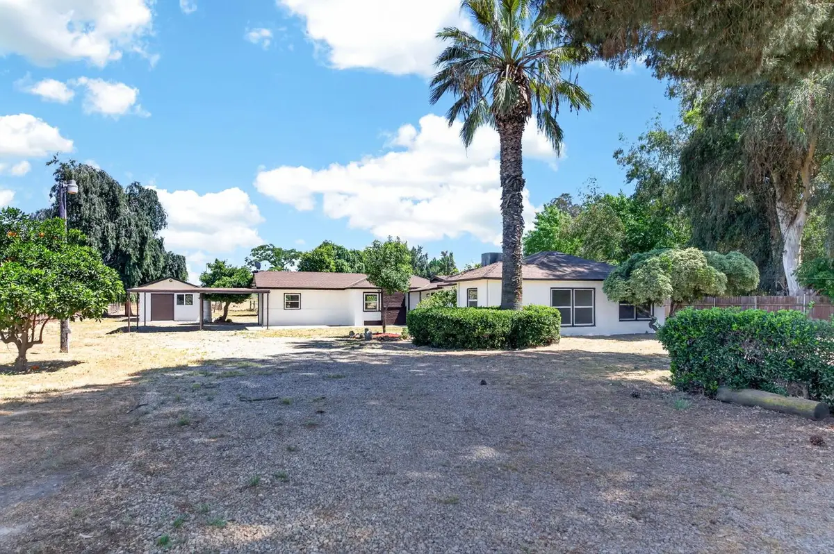 5732 S Peach Avenue, Fresno, CA 93725 - #1