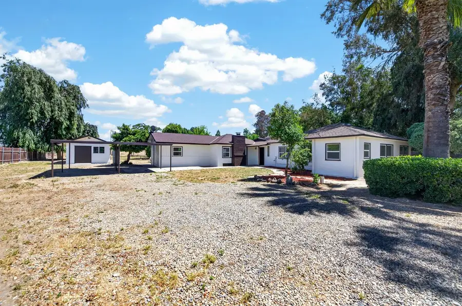 5732 S Peach Avenue, Fresno, CA 93725 - #2