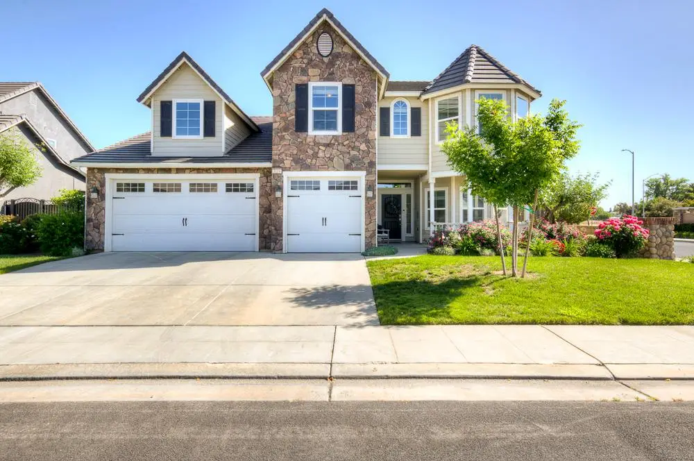 3118 Poe Avenue, Clovis, CA 93619 - #1