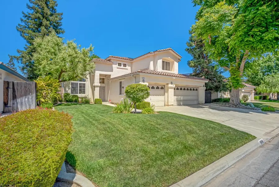 5918 W Chennault Avenue, Fresno, CA 93722 - #3