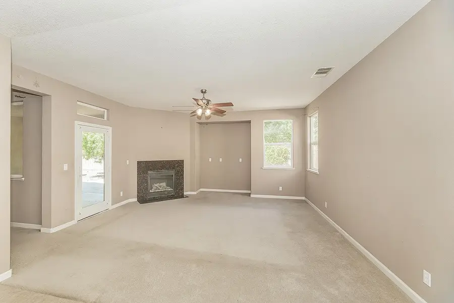 645 Serena Avenue, Clovis, CA 93619 - #3