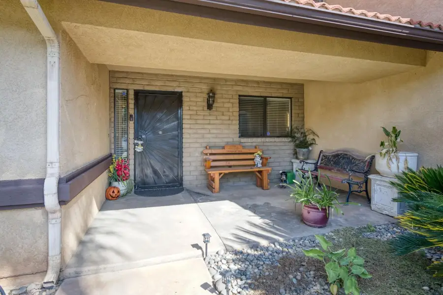 2210 E Jon Drive, Fresno, CA 93720 - #3