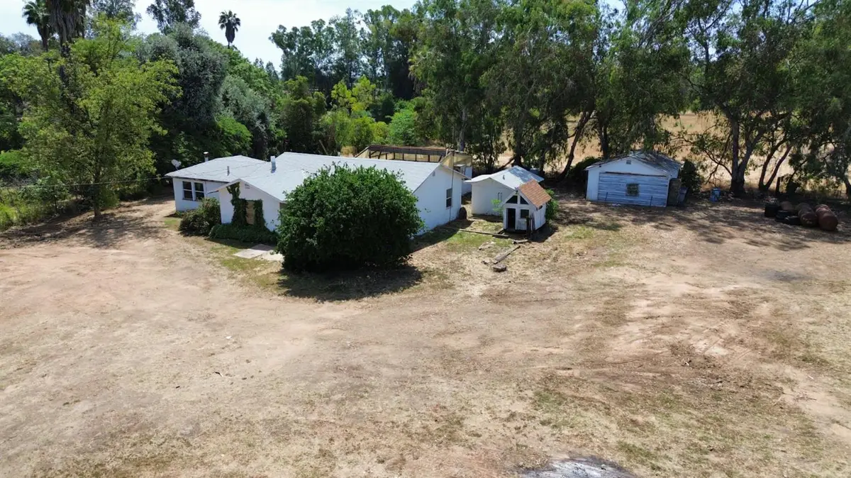 19637 E American Avenue, Reedley, CA 93654 - #1