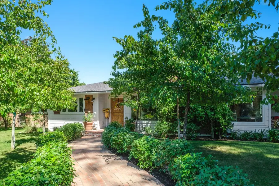 3868 N Van Ness Boulevard, Fresno, CA 93704 - #2