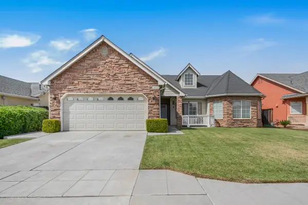 6602 E Lowe Avenue, Fresno, CA 93727