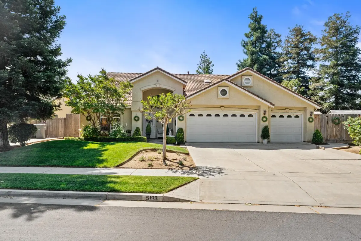 5123 W Browning Avenue, Fresno, CA 93722 - #1