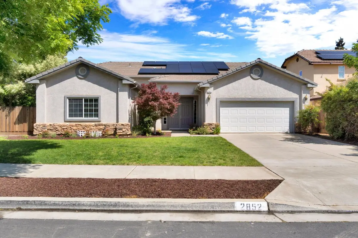 2852 Geary Avenue, Sanger, CA 93657 - #1