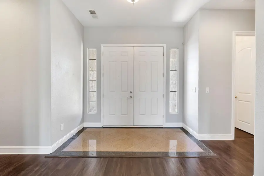 2852 Geary Avenue, Sanger, CA 93657 - #3