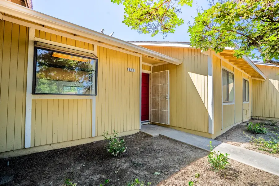 4885 N Backer Avenue #128, Fresno, CA 93726 - #2
