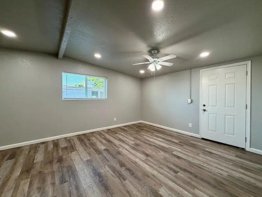 221 K Street, Sanger, CA 93657 - #2