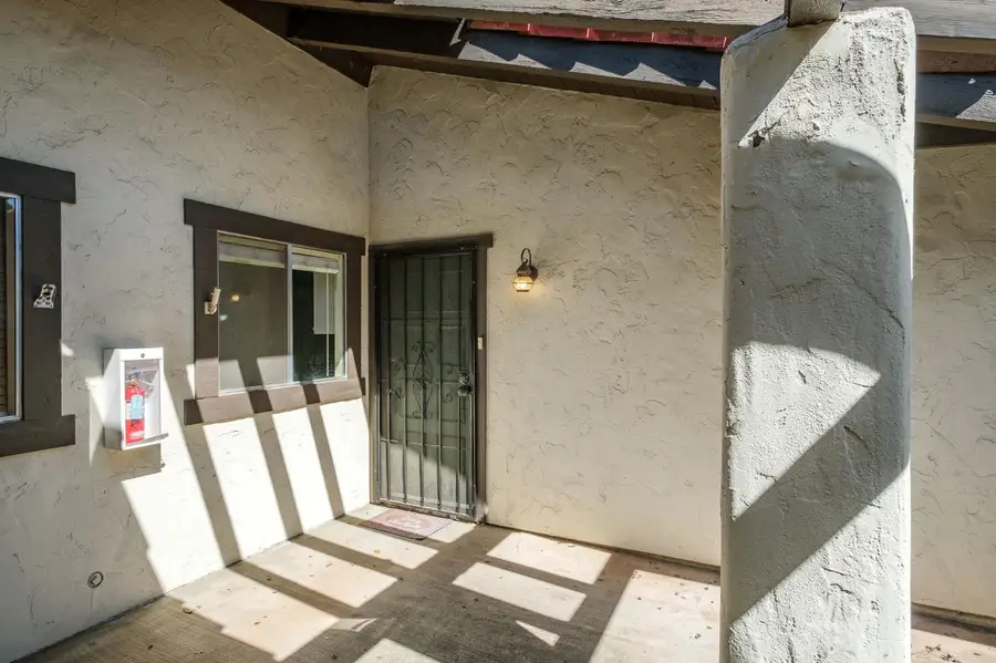 317 W Sierra Avenue #114, Fresno, CA 93704 - #3