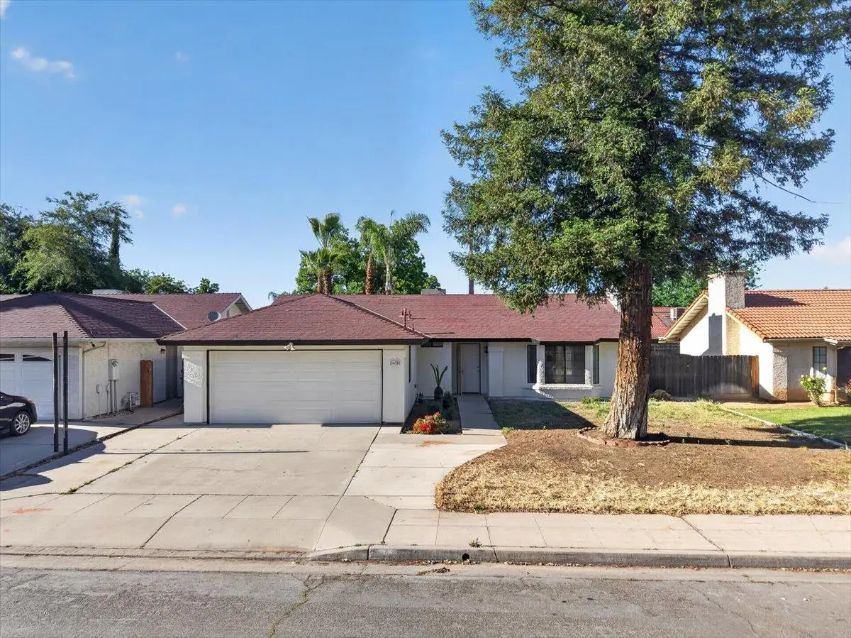 3670 W Fedora Avenue, Fresno, CA 93722 - #1