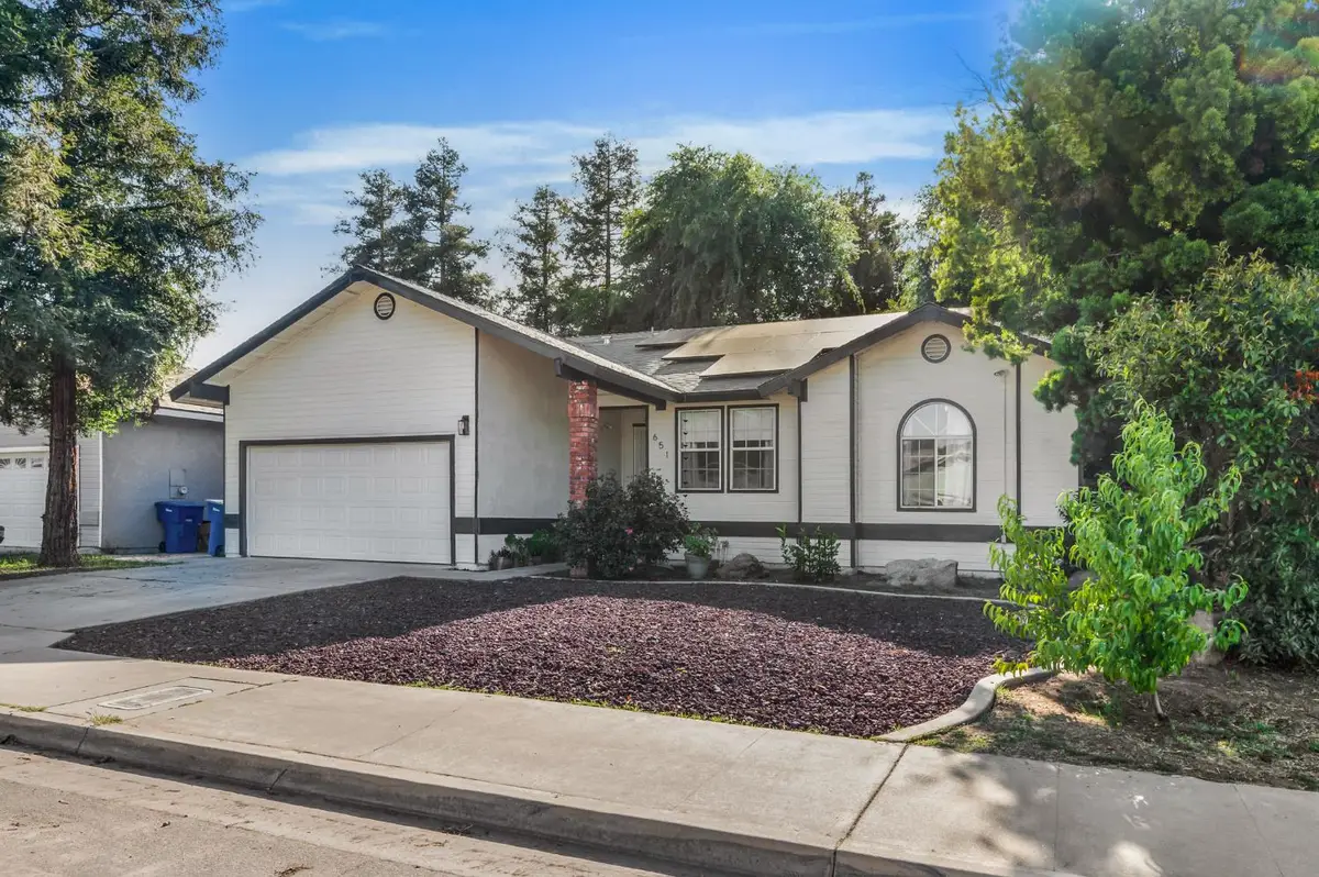 651 N Laverne Avenue, Fresno, CA 93727 - #1
