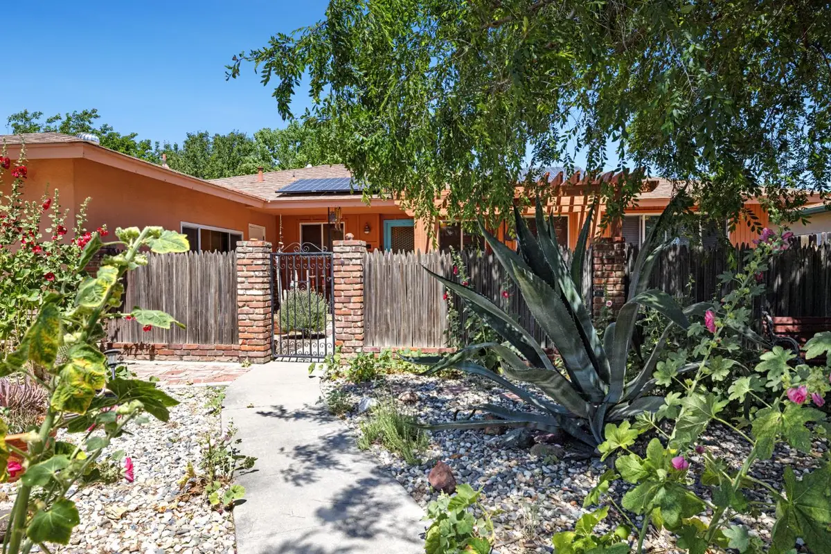 308 Dartmouth Avenue, Coalinga, CA 93210 - #1