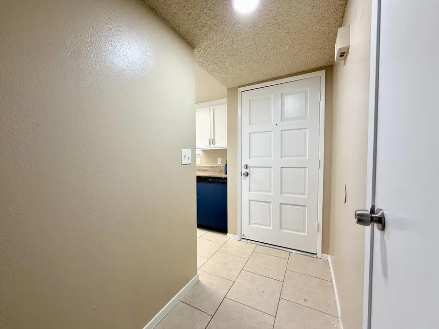 1250 E Shaw Avenue #122, Fresno, CA 93710 - #3