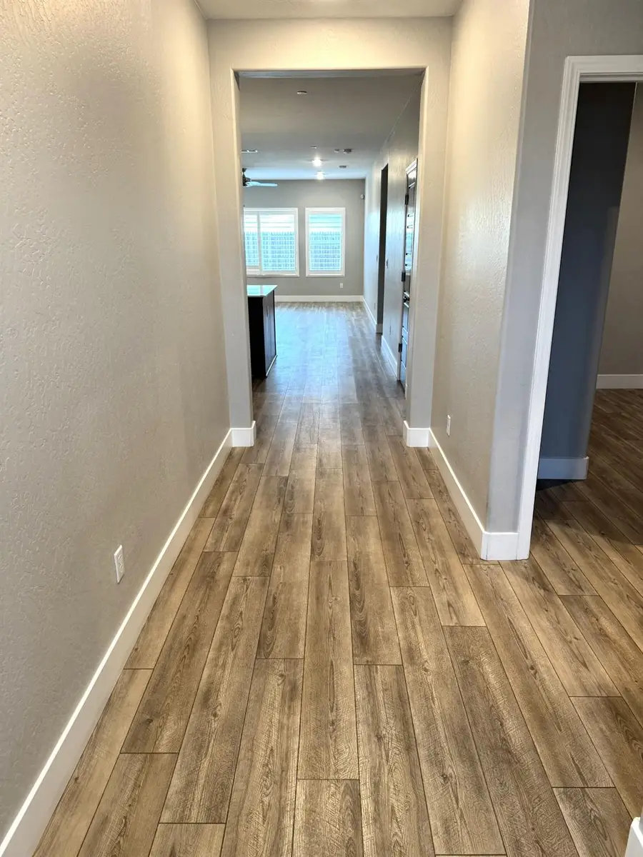 5123 N San Clemente Avenue, Fresno, CA 93723 - #3