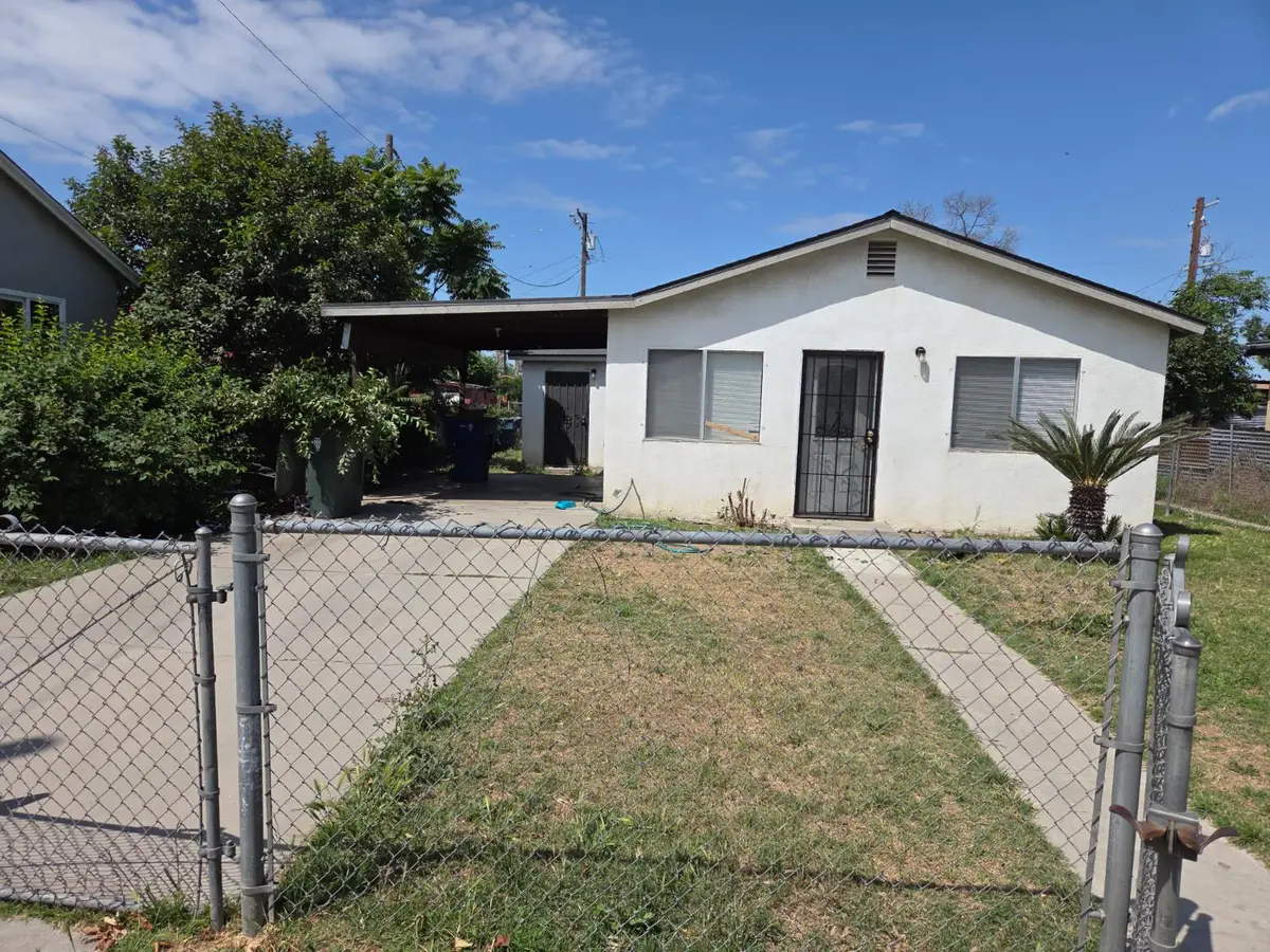 2690 S Cedar, Fresno, CA 93725 - #1