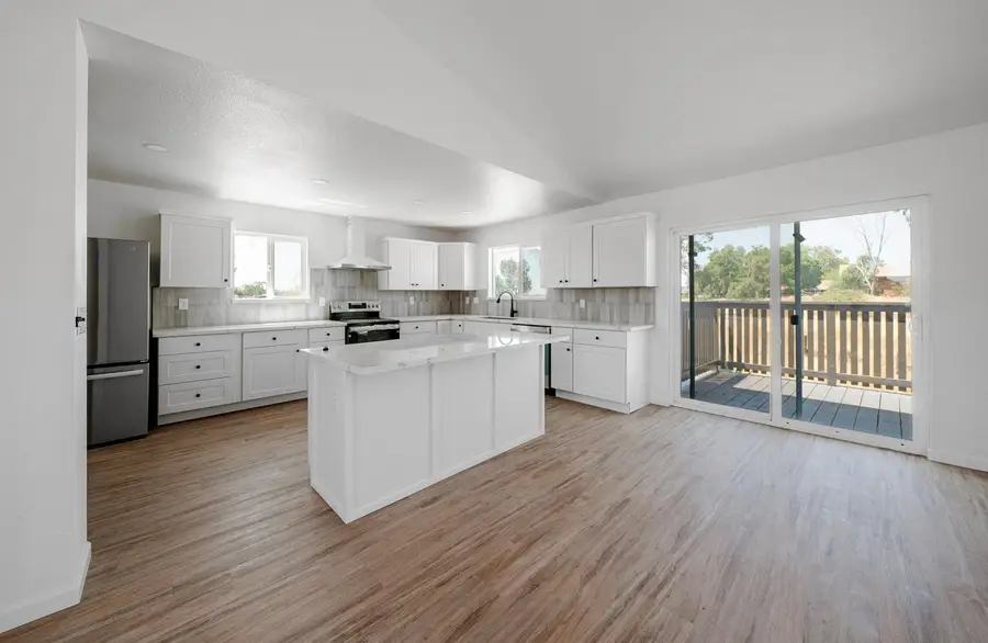 15758 Mark Road, Madera, CA 93636 - #2