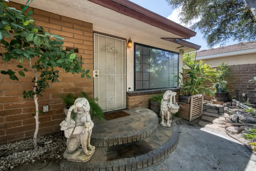 4326 E Gettysburg Avenue, Fresno, CA 93726 - #2