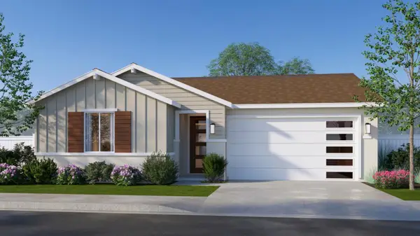 6820 E Carmen Avenue, Fresno, CA 93727