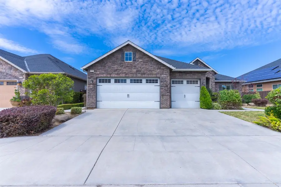 6708 W Alluvial Avenue, Fresno, CA 93722 - #3