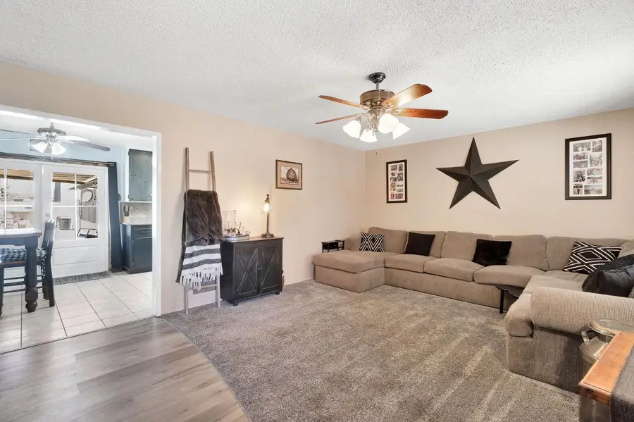 2461 16th Avenue, Kingsburg, CA 93631 - #3
