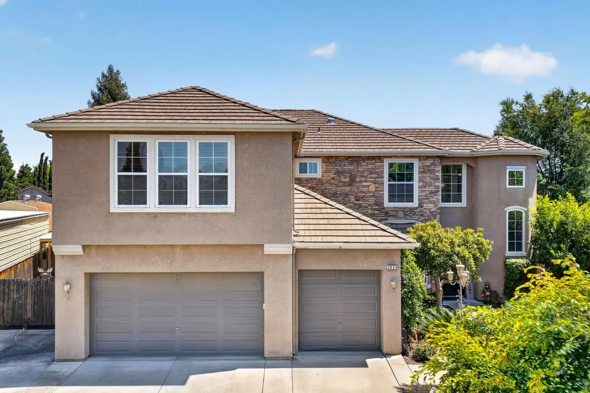 3084 Rall Avenue, Clovis, CA 93619 - #1