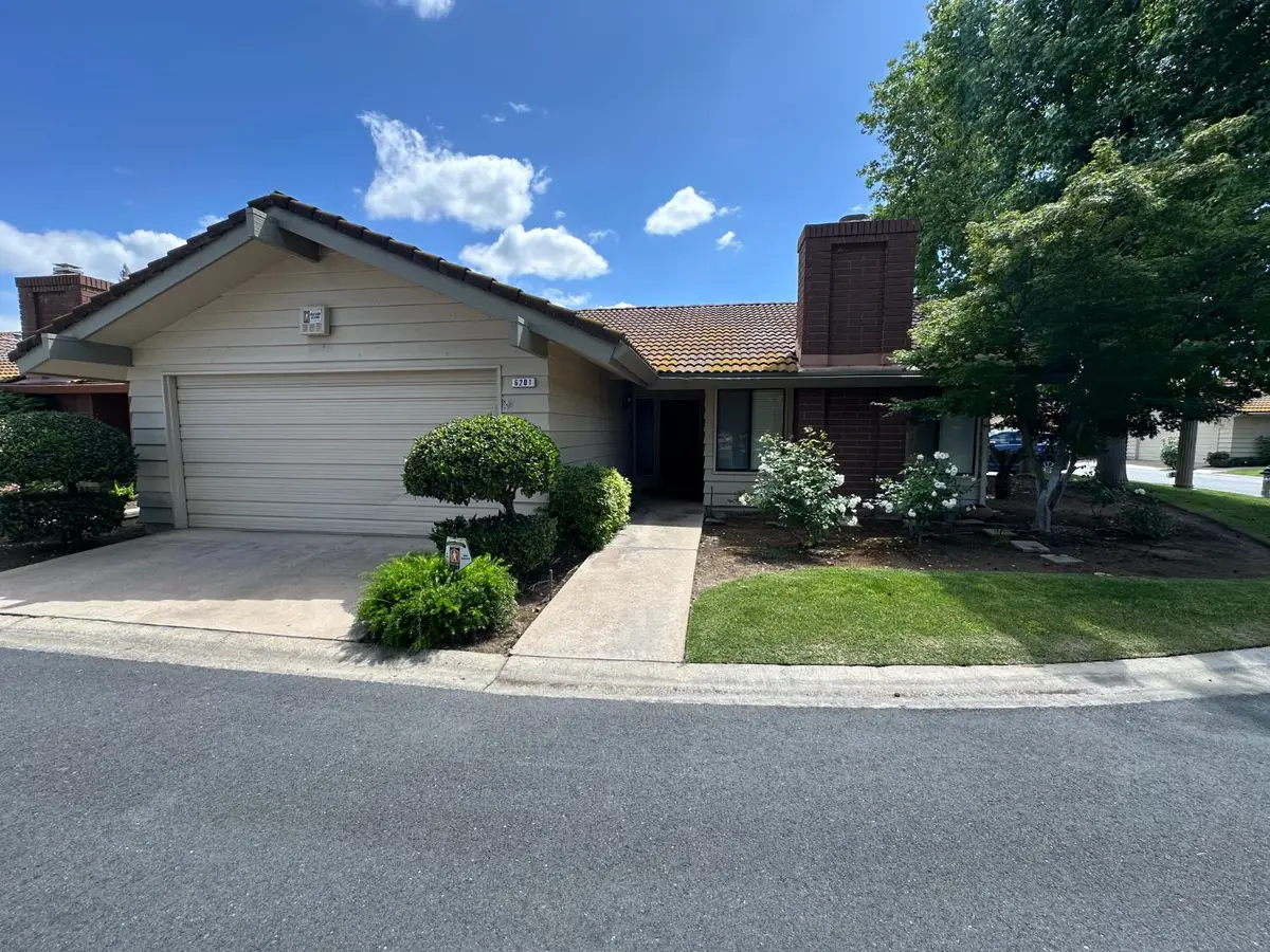 6201 N West Avenue, Fresno, CA 93711 - #1