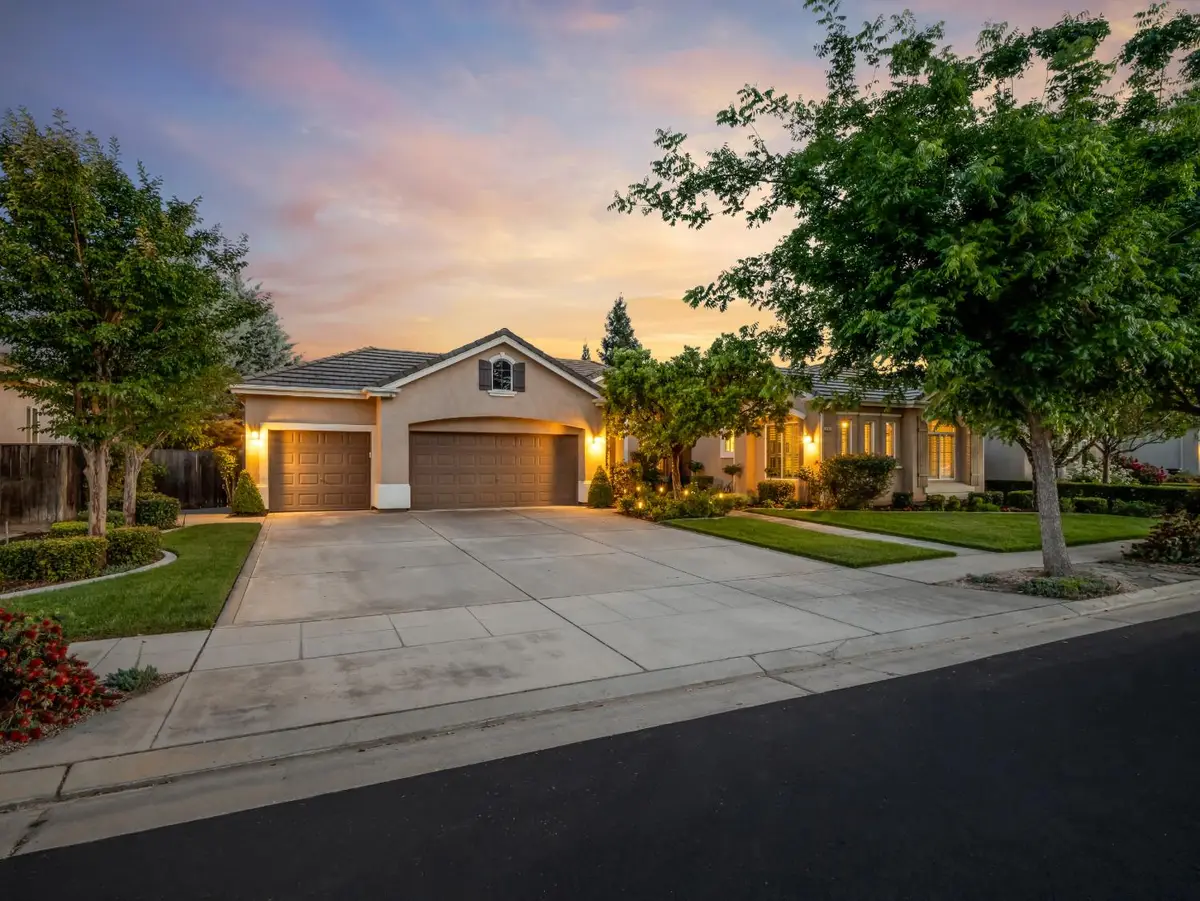 534 Heritage Avenue, Clovis, CA 93619 - #1