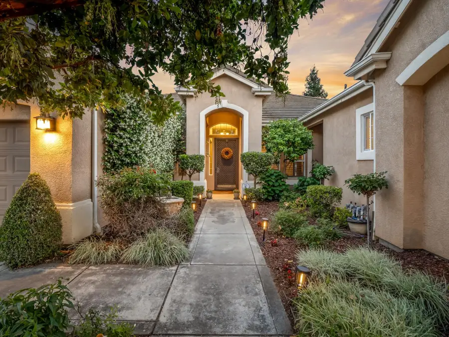 534 Heritage Avenue, Clovis, CA 93619 - #3