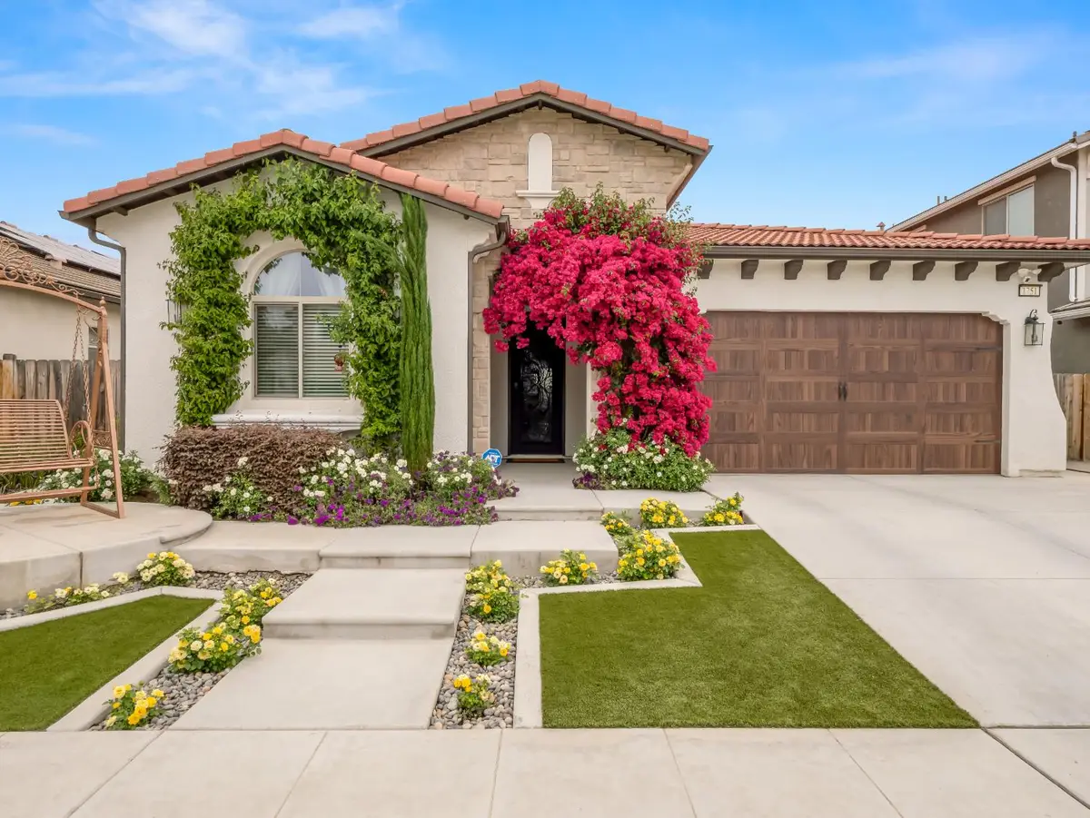 1751 N Kaweah Avenue, Clovis, CA 93619 - #1