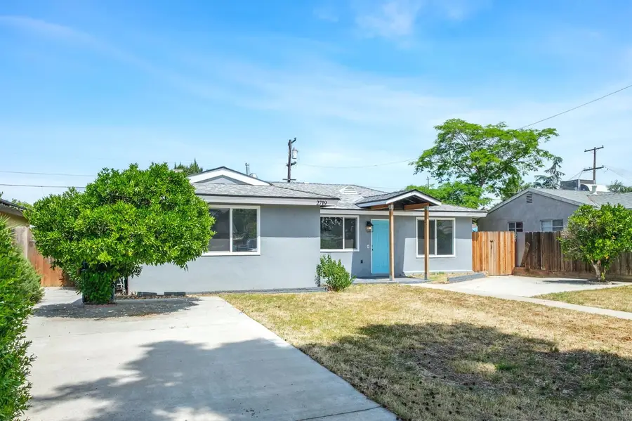 2719 E Norwich Avenue, Fresno, CA 93726 - #2