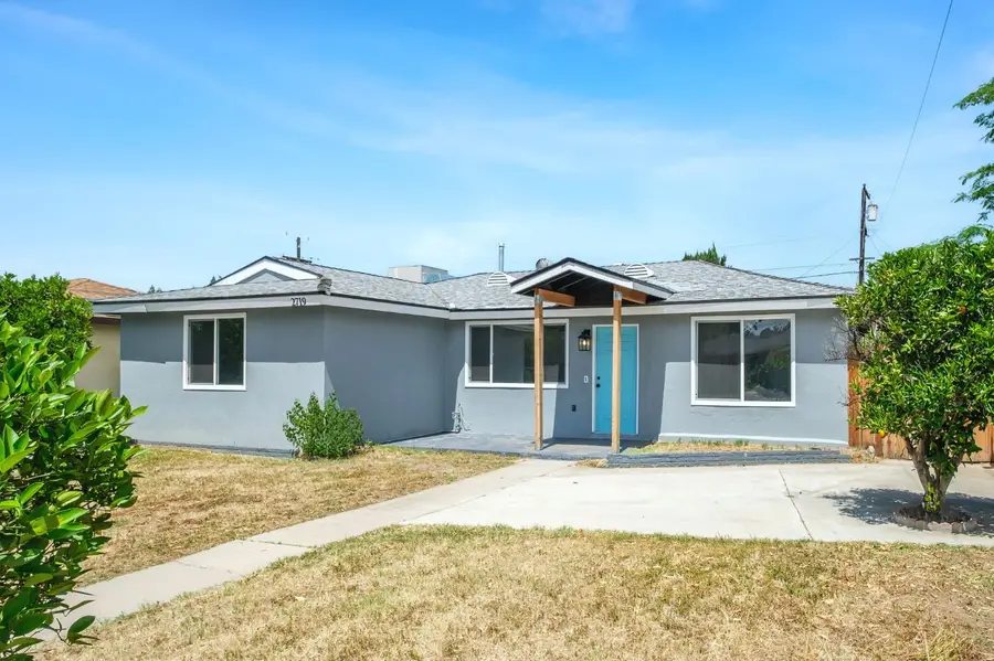 2719 E Norwich Avenue, Fresno, CA 93726 - #3