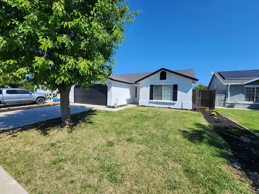 723 Dodderer, Firebaugh, CA 93622 - #2