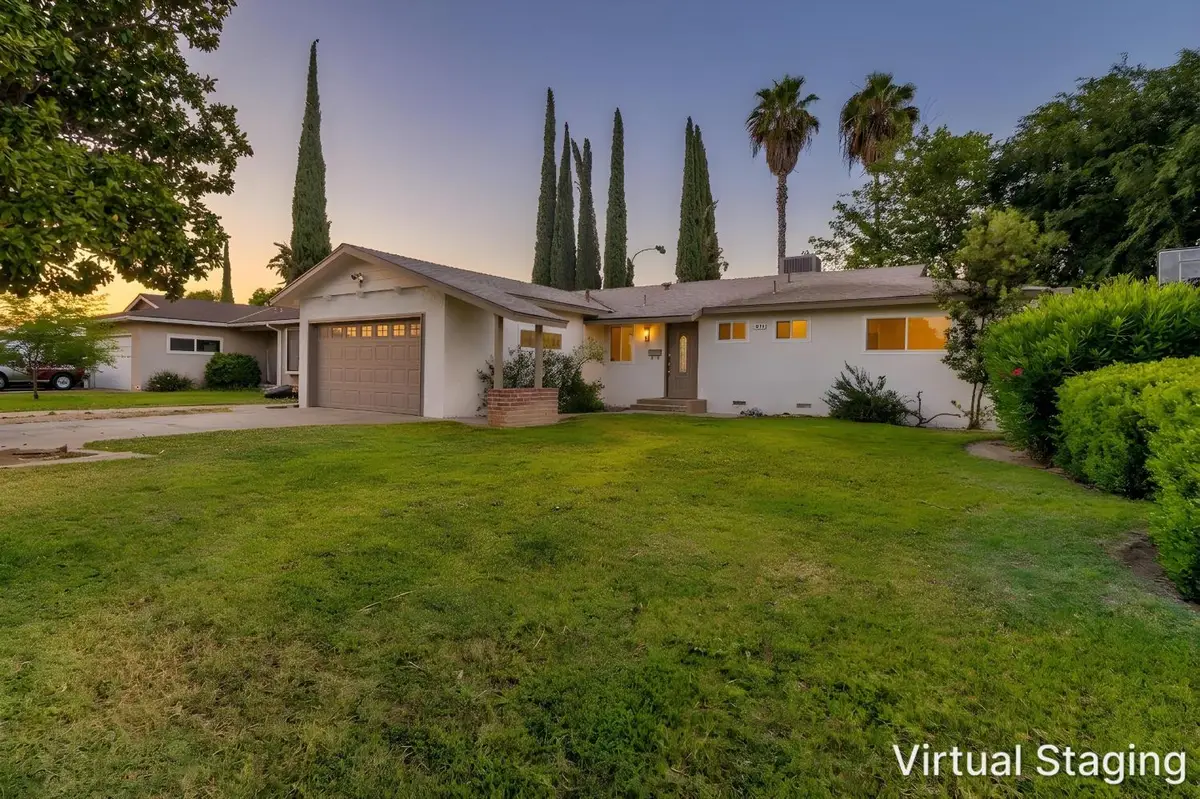 896 W Holland Avenue, Clovis, CA 93612 - #1