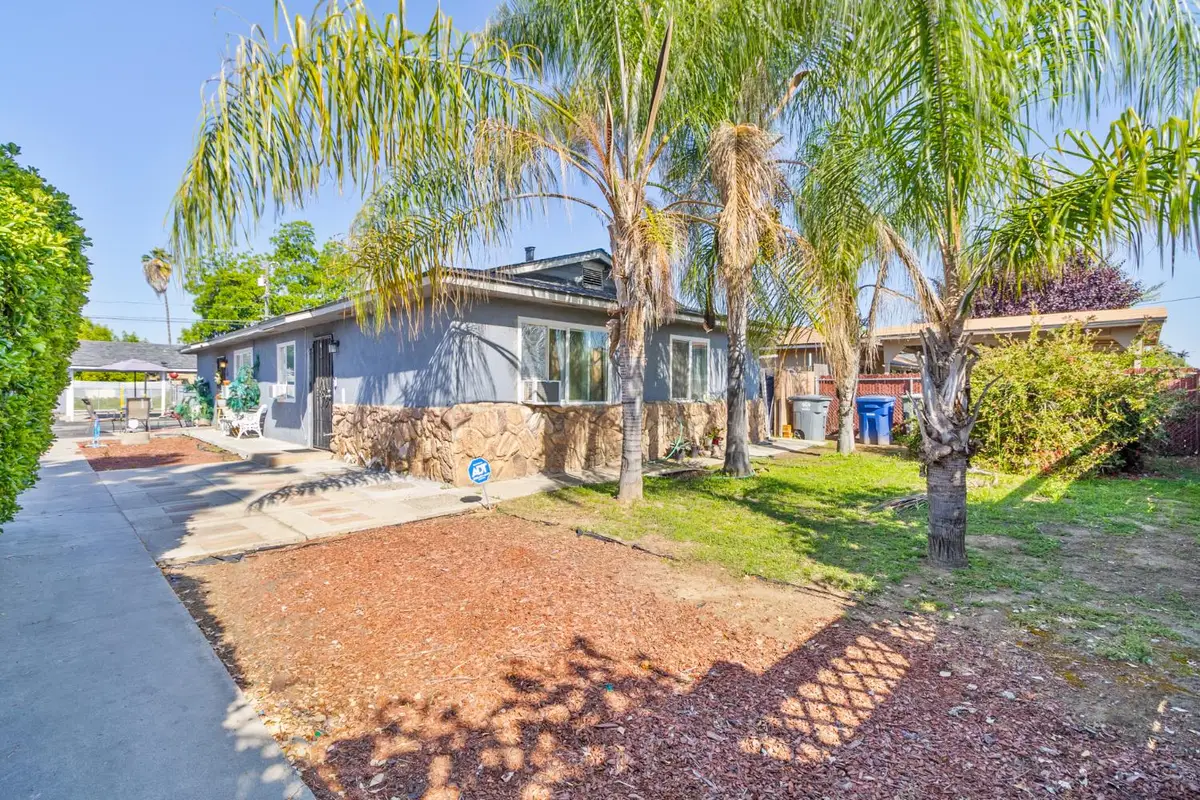 715 Faller Avenue, Sanger, CA 93657 - #1