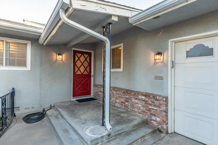 4667 N Bengston Avenue, Fresno, CA 93705 - #3